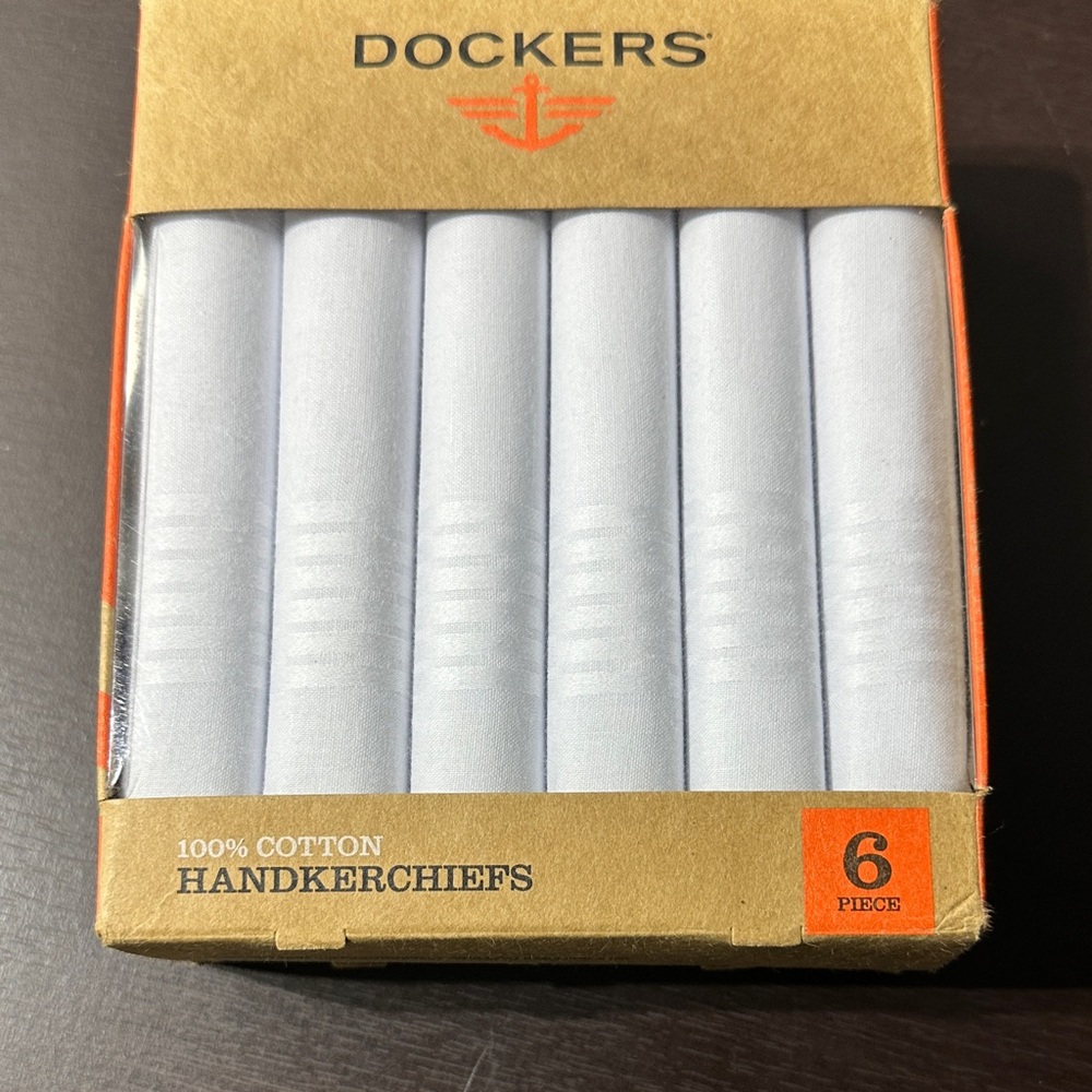 Dockers Classic White Handkerchief Set